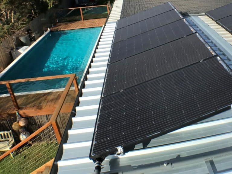 heating your pool with solar panels